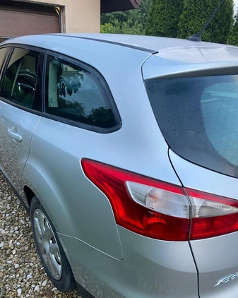 Ford Focus cena 25000 przebieg: 288390, rok produkcji 2014 z Wieliczka małe 121